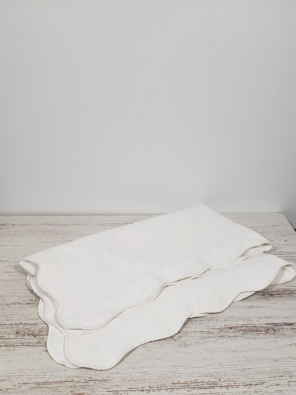 White Matlasse  Colchas Domingos  Scalloped Pillow Sham 36 X 20 King Size
